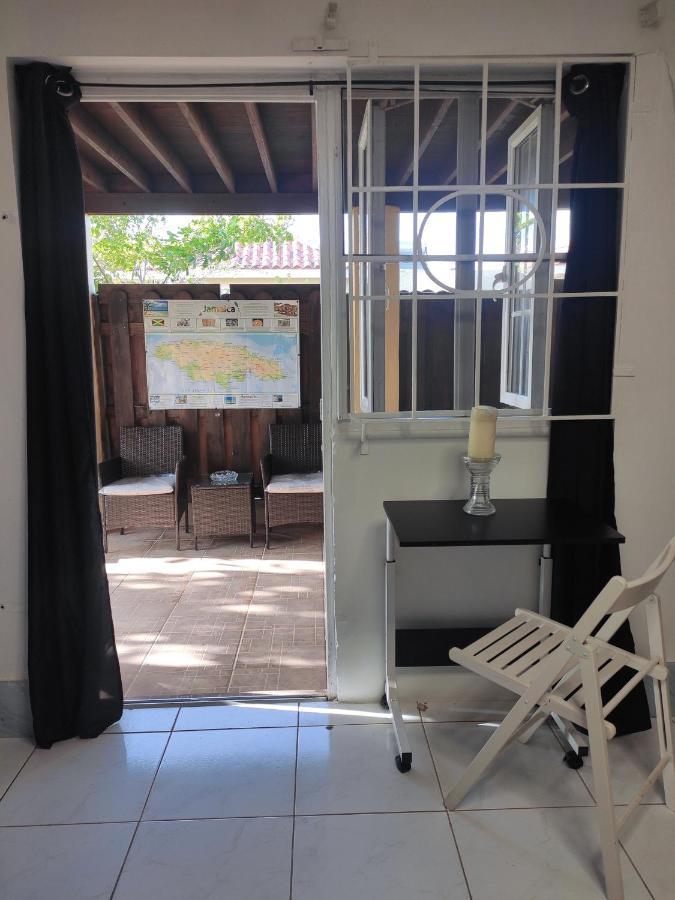 Montego Bay Garden Studio Exteriör bild