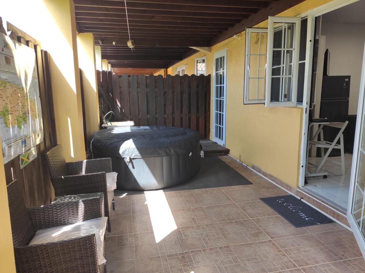 Montego Bay Garden Studio Exteriör bild